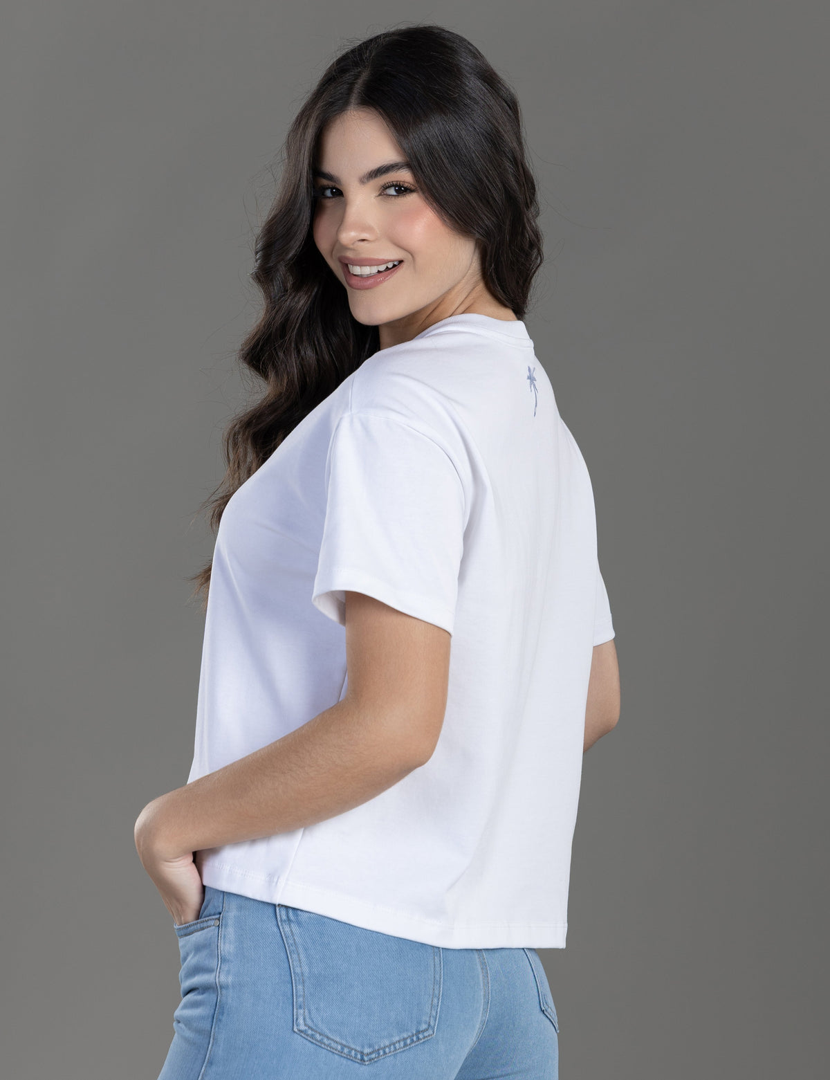 CAMISETA BOXY FIT MANGA CORTA BLANCA