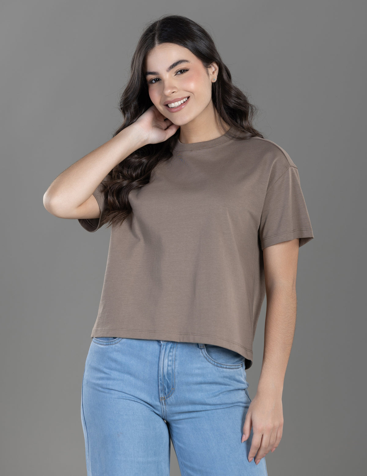 CAMISETA BOXY FIT MANGA CORTA CAFÉ