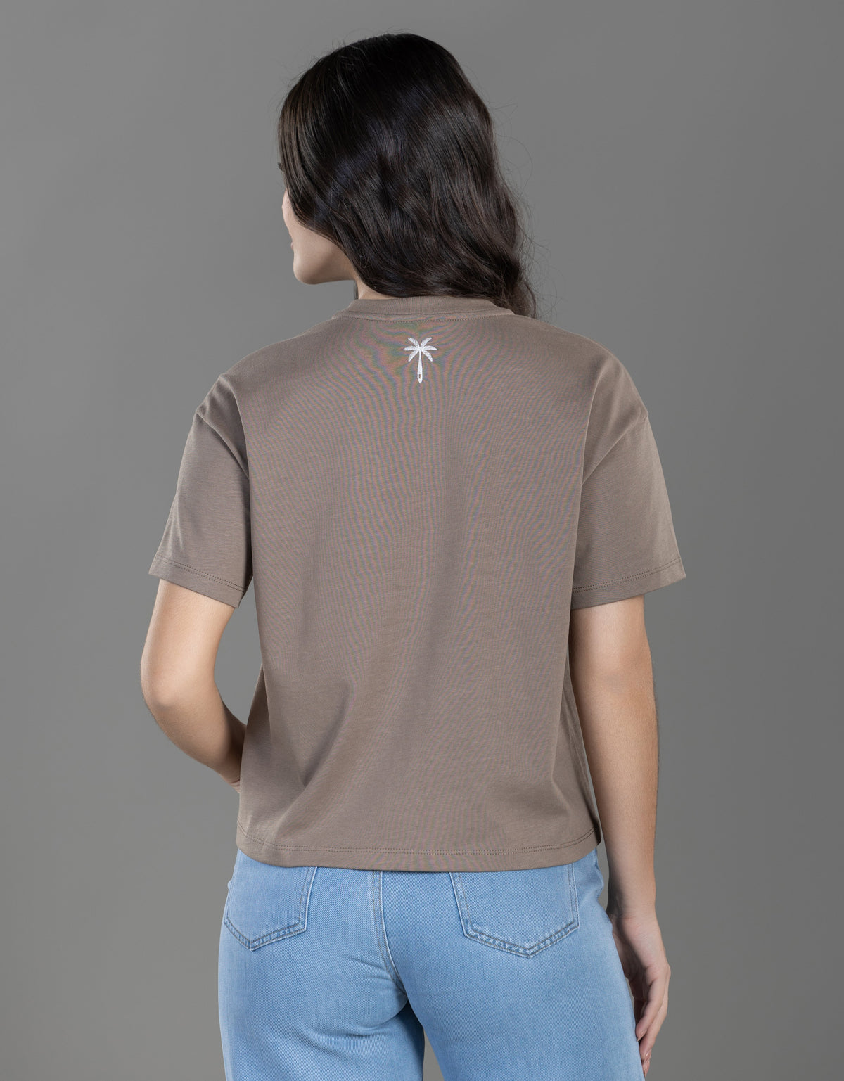 CAMISETA BOXY FIT MANGA CORTA CAFÉ