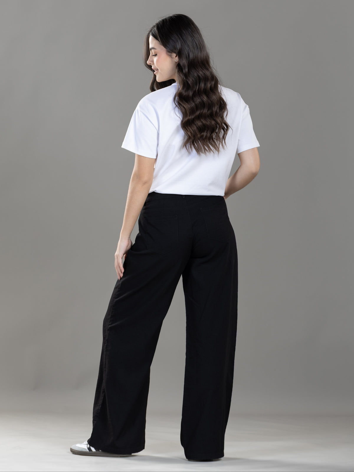 Pantalón Confort Negro Wide Leg