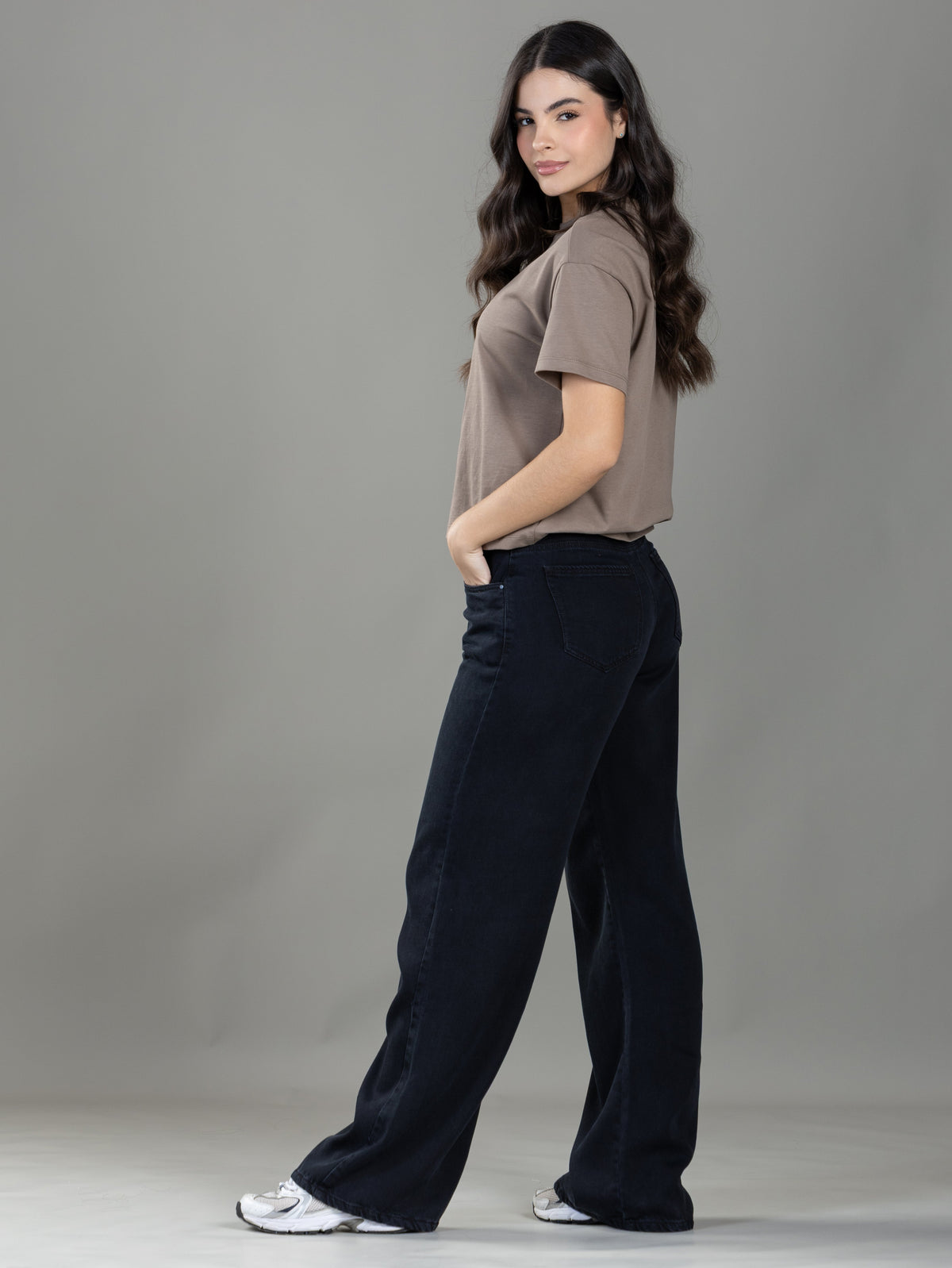 Jean Confort Negro Wide Leg Slim