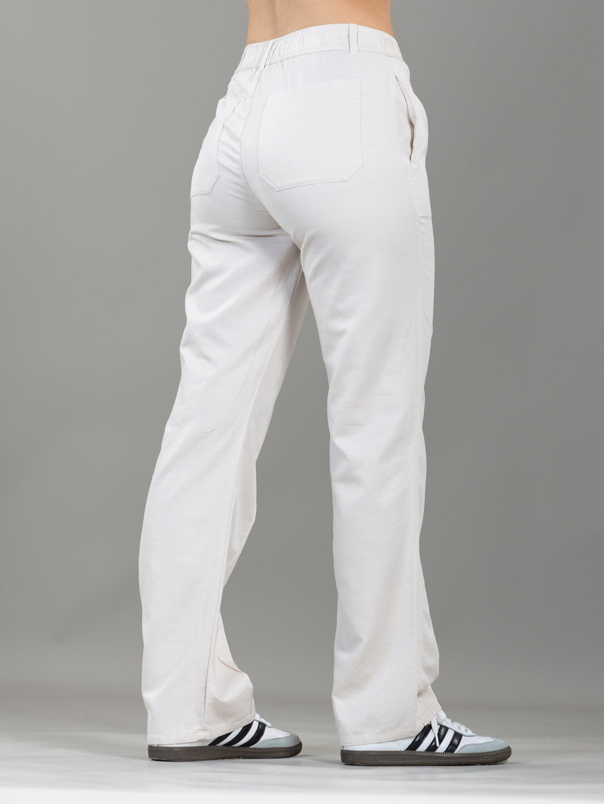 Pantalón Confort Arena Bota Recta