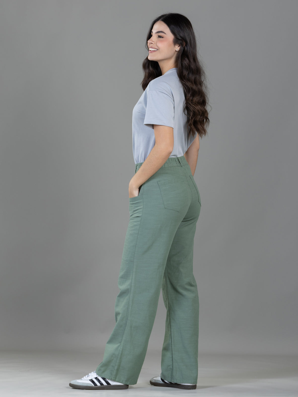 Pantalón Confort Verde Bota Recta