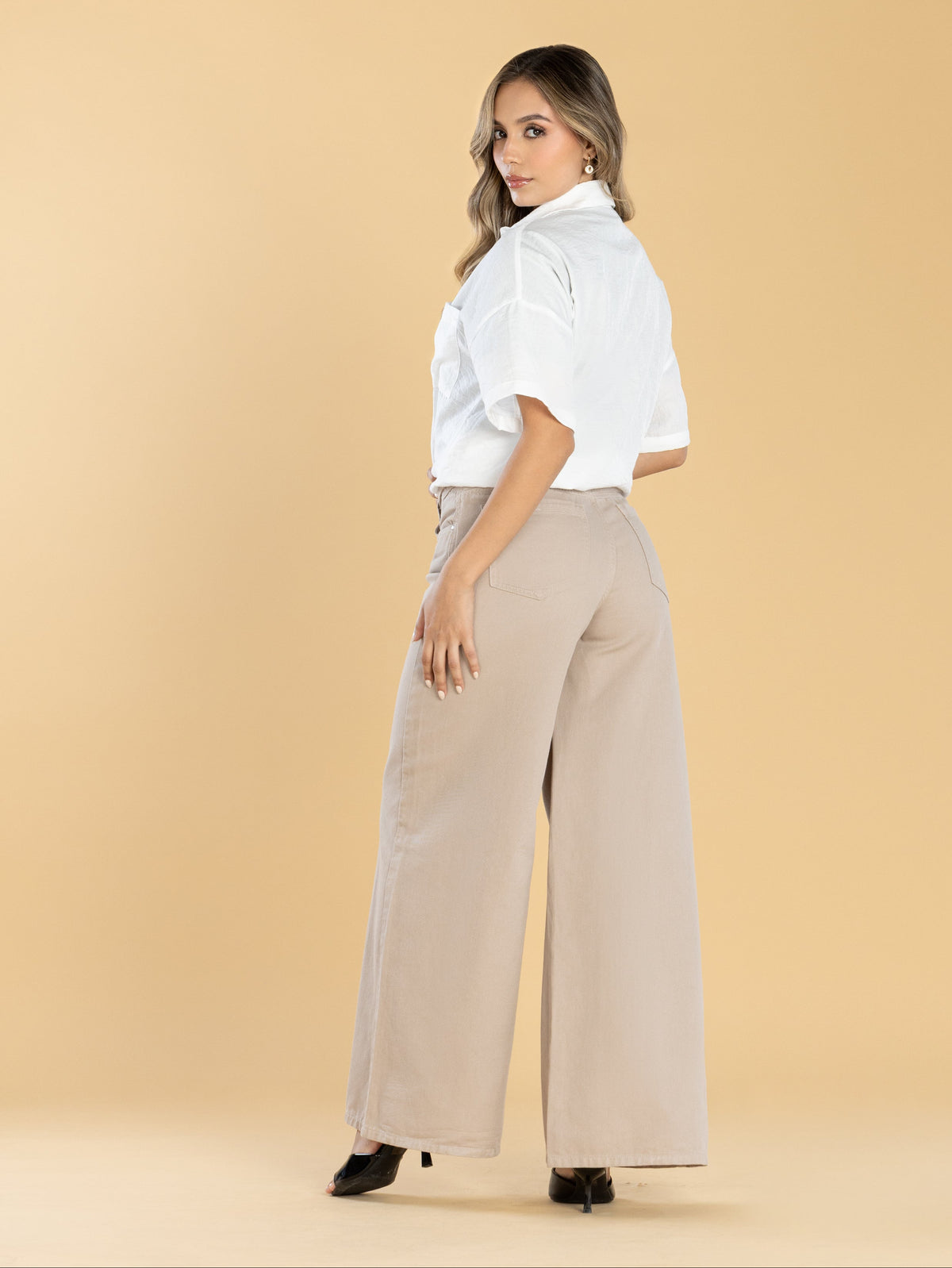 Pantalón Wide Leg Beige Ajustable En Cintura