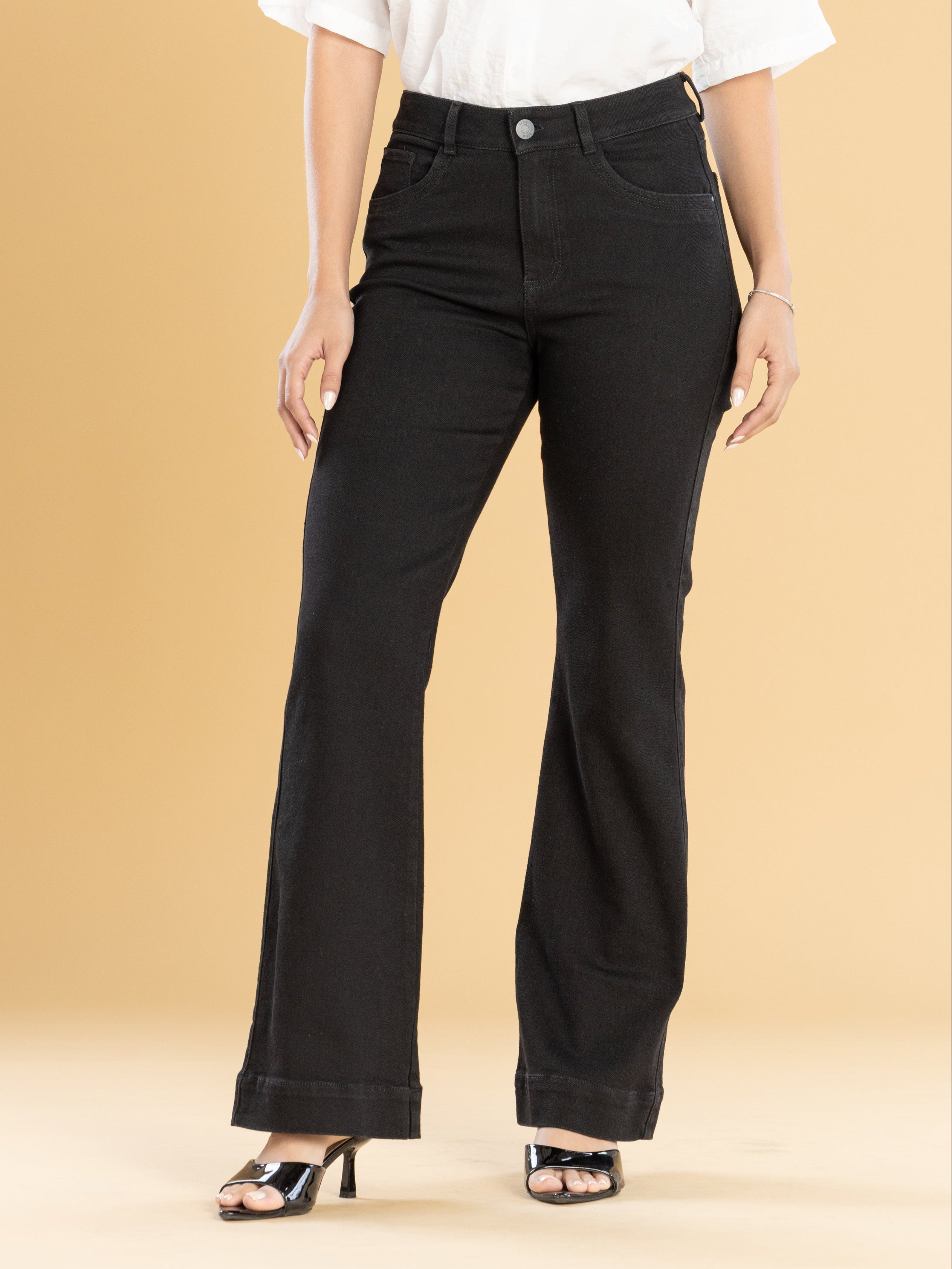 Jeans Confort Negro Flare