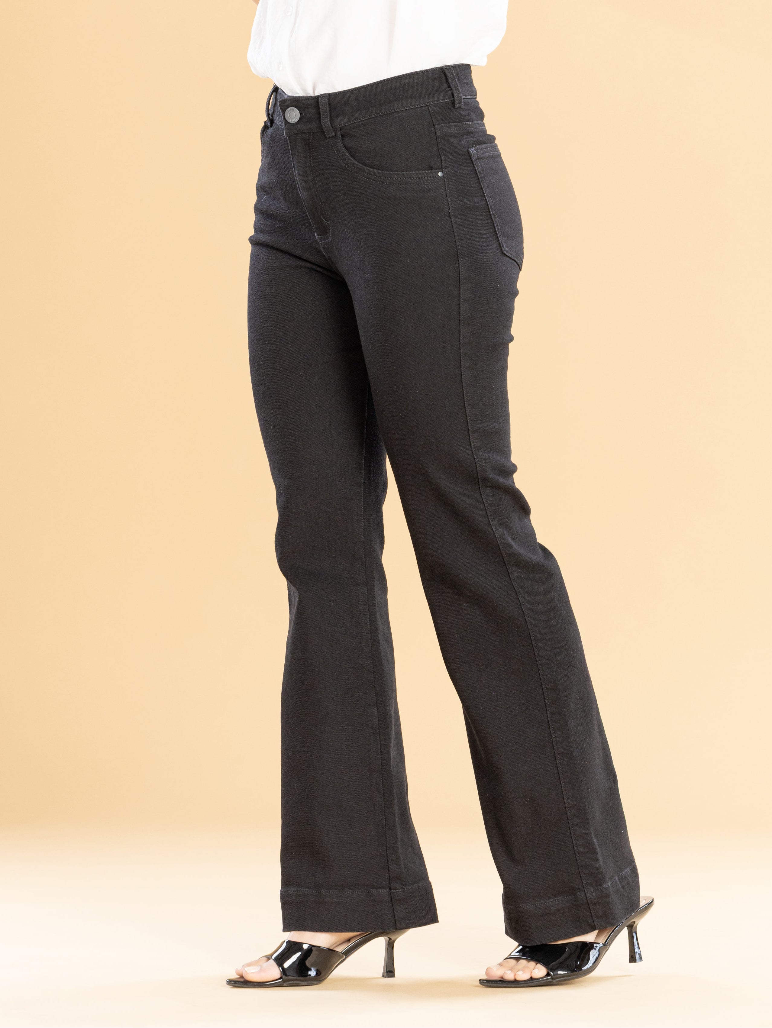 Jeans Confort Negro Flare