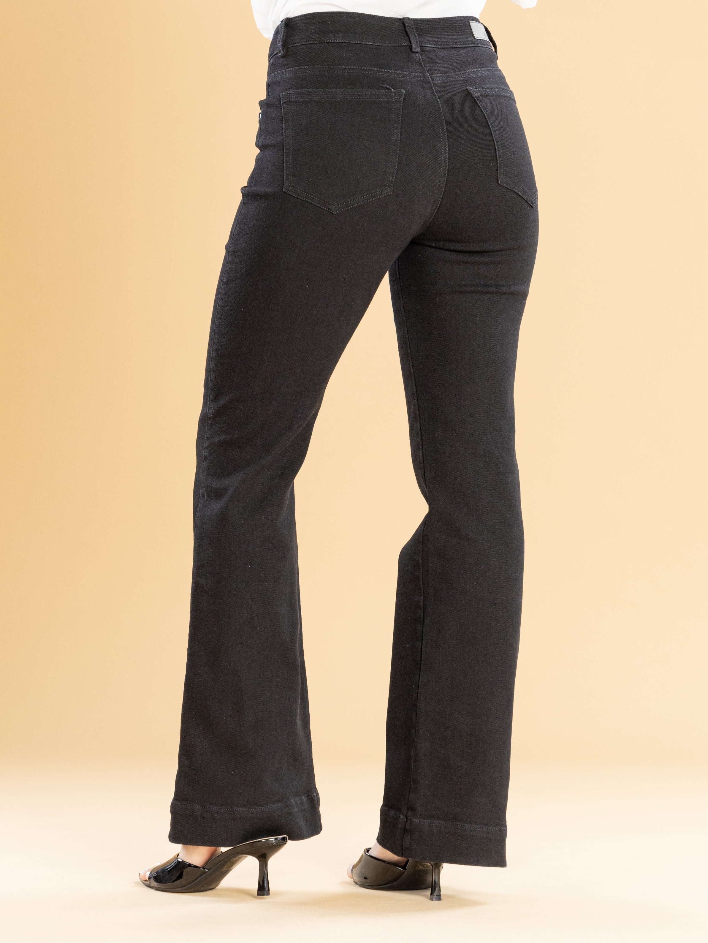 Jeans Confort Negro Flare