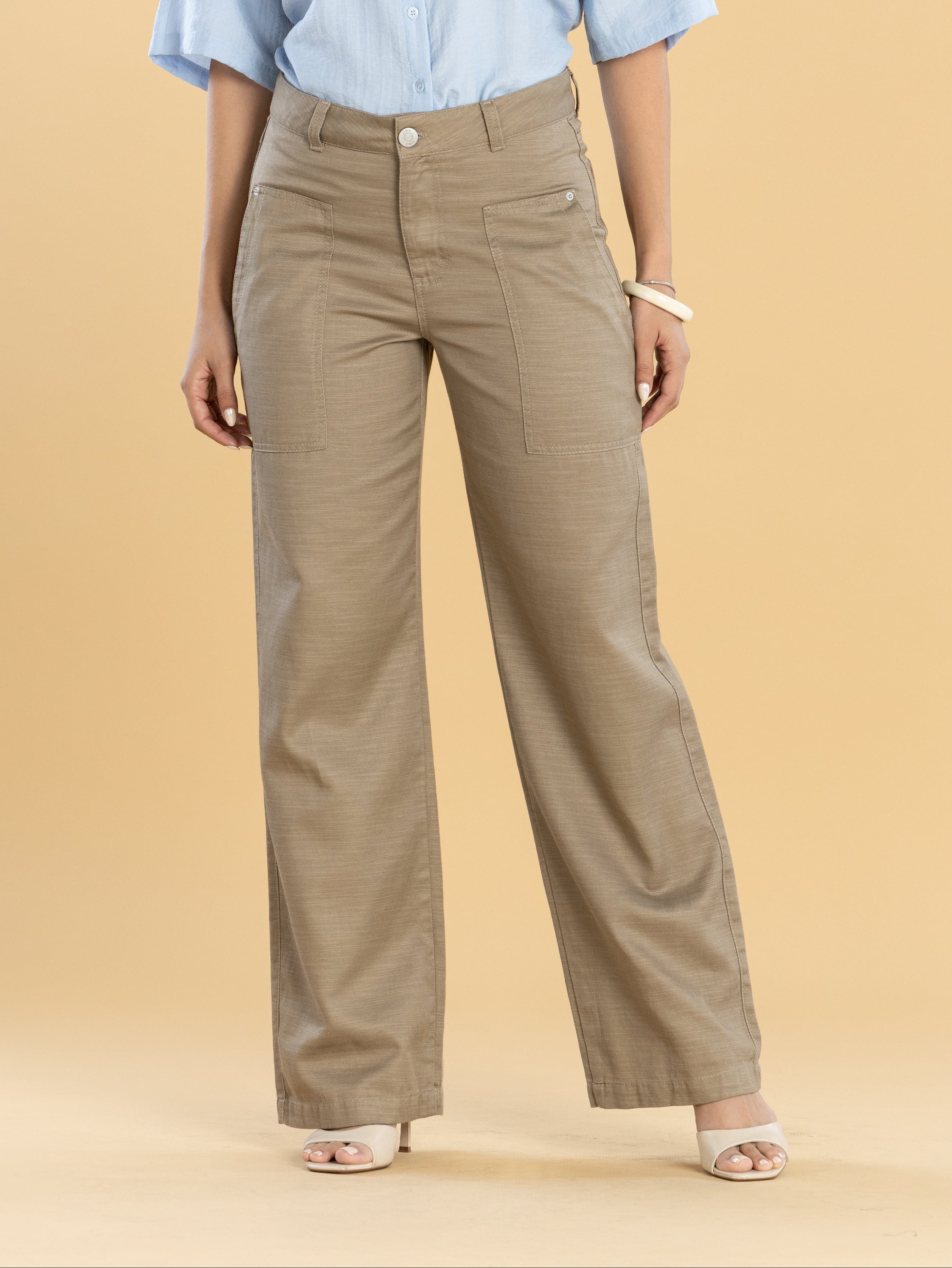 Pantalón Confort Kaki Straight