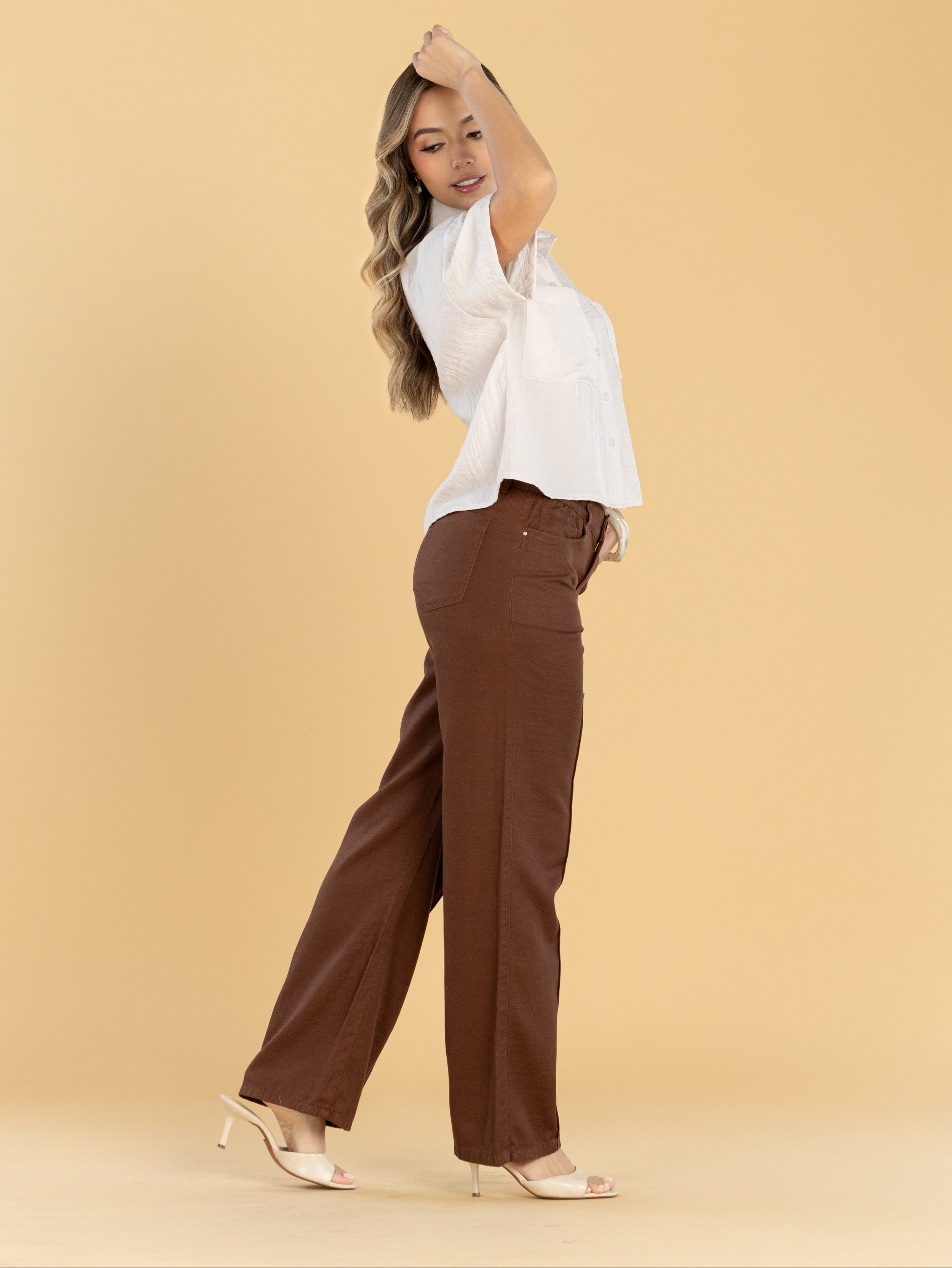 Pantalón Confort Café Straight