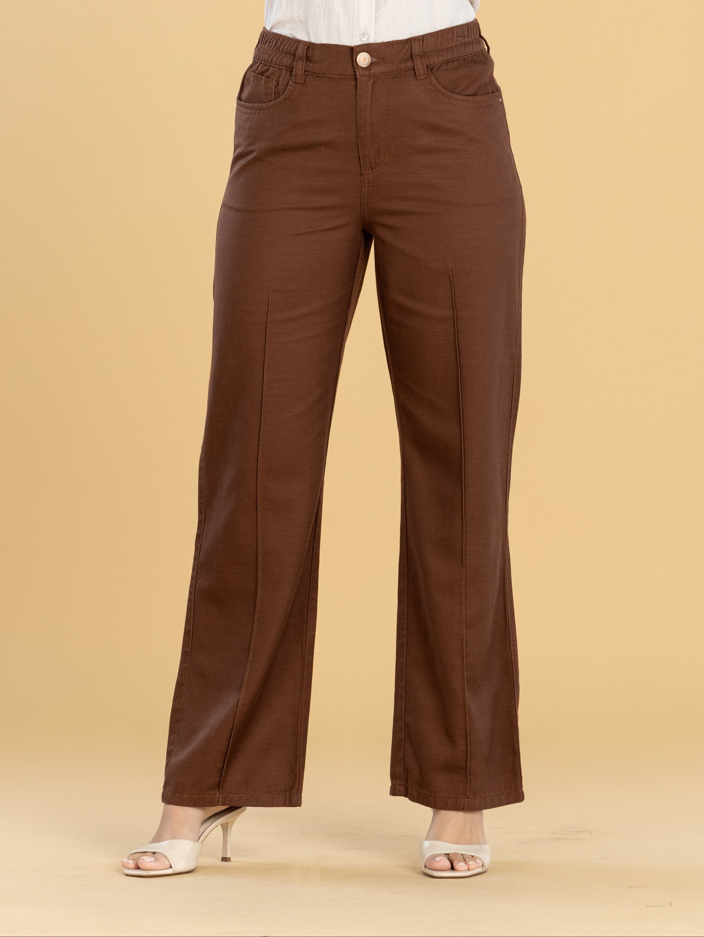 Pantalón Confort Café Straight