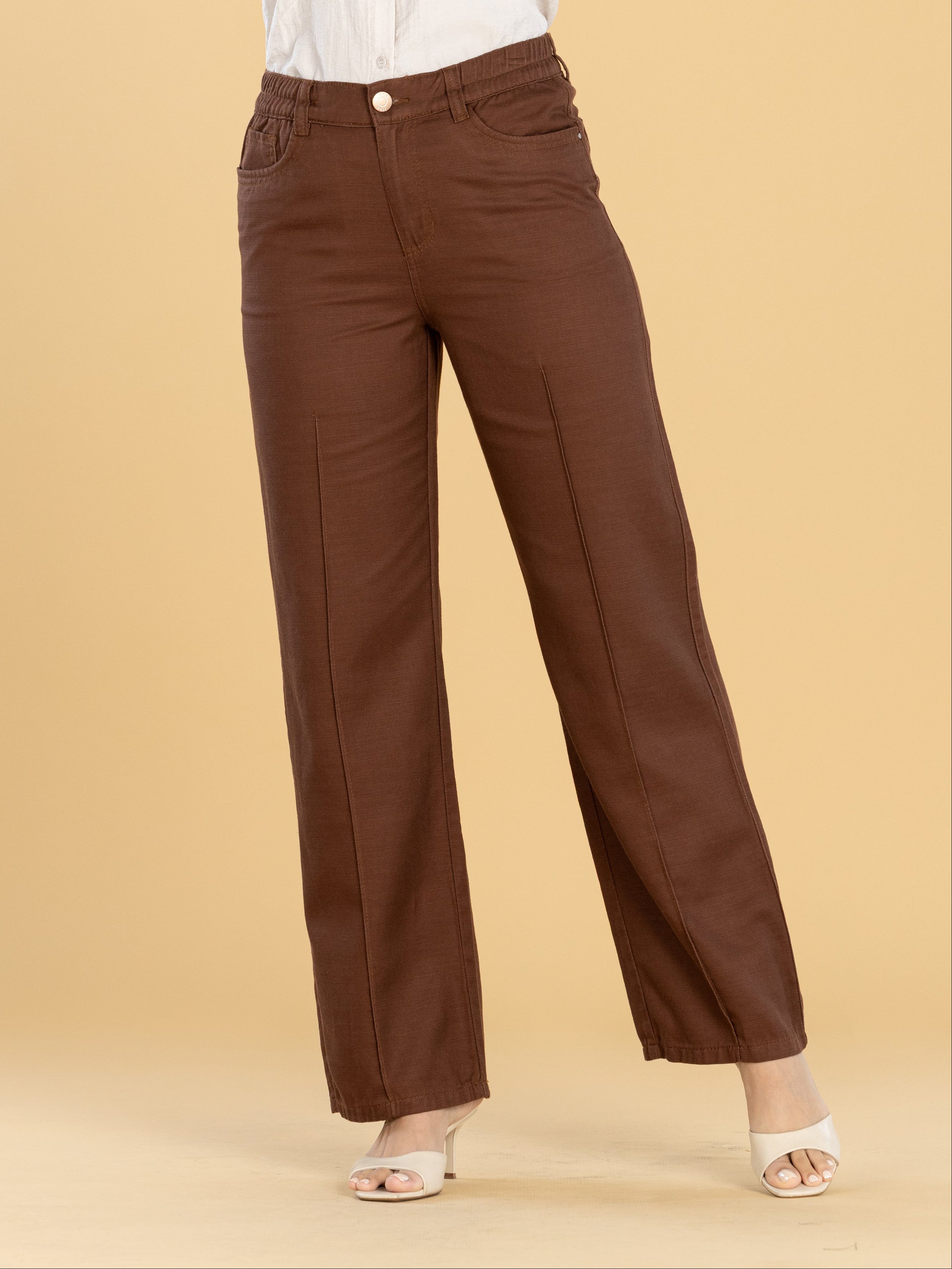 Pantalón Confort Café Straight