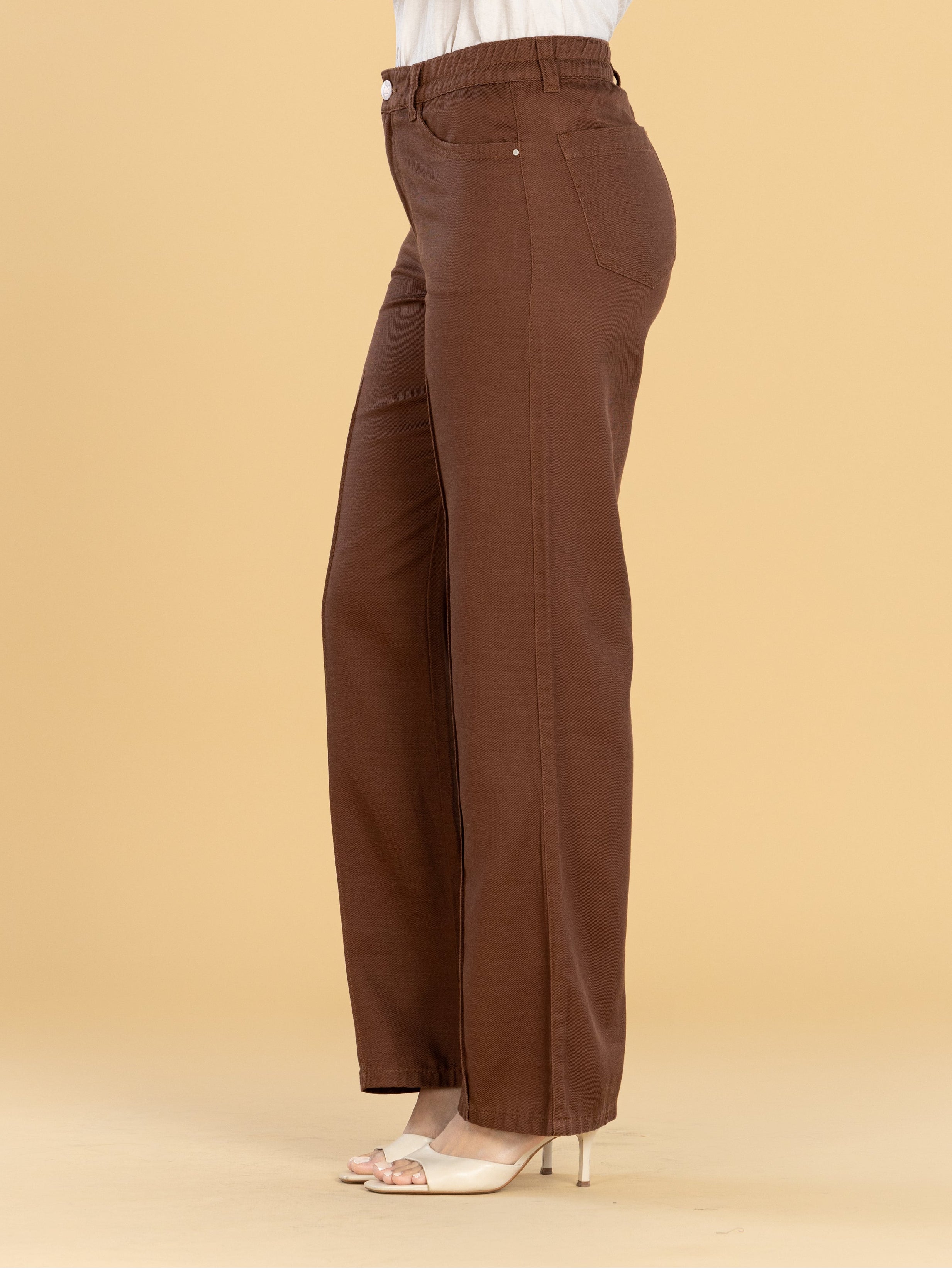 Pantalón Confort Café Straight