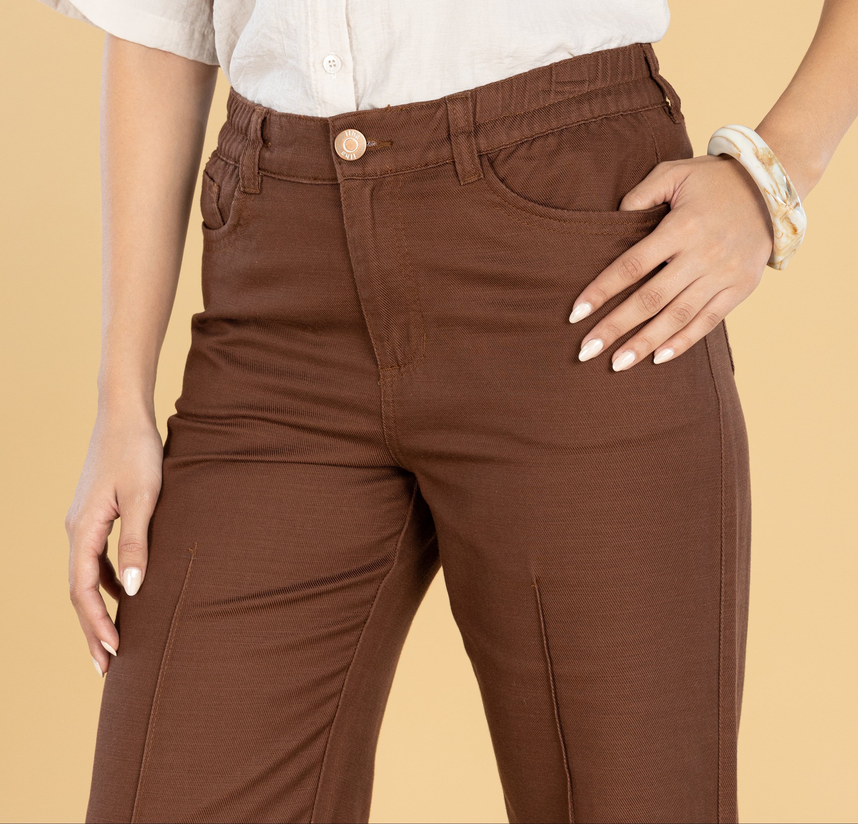 Pantalón Confort Café Straight
