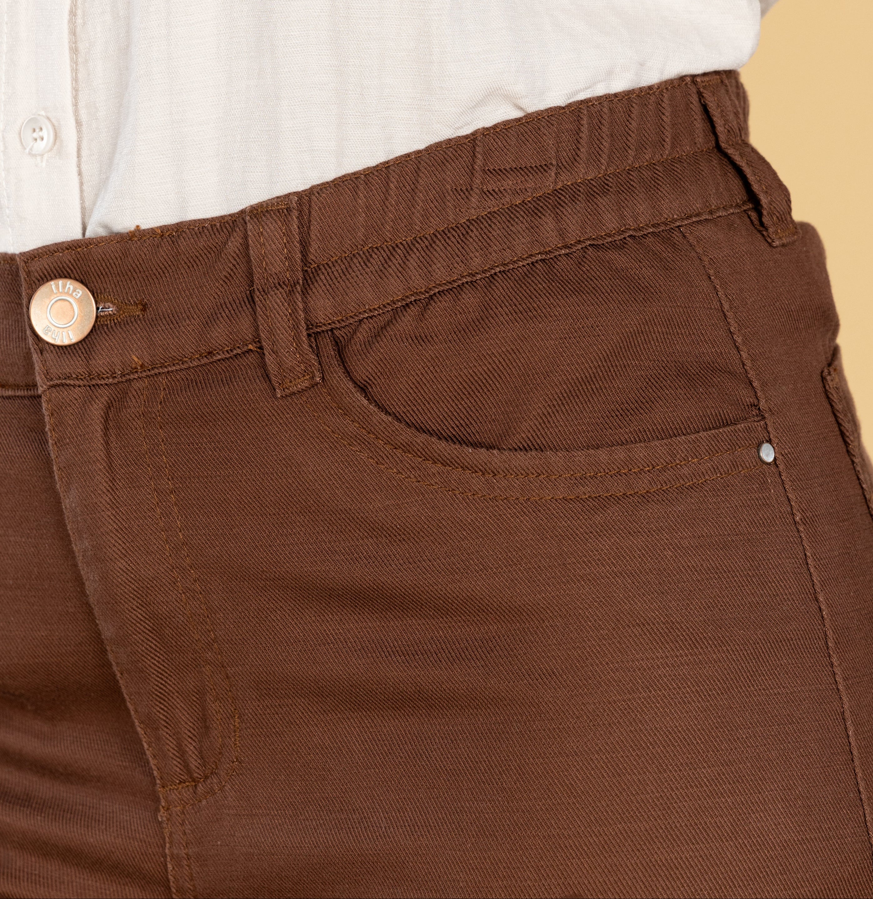 Pantalón Confort Café Straight