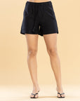 Short Confort Negro Bolsillo Parche