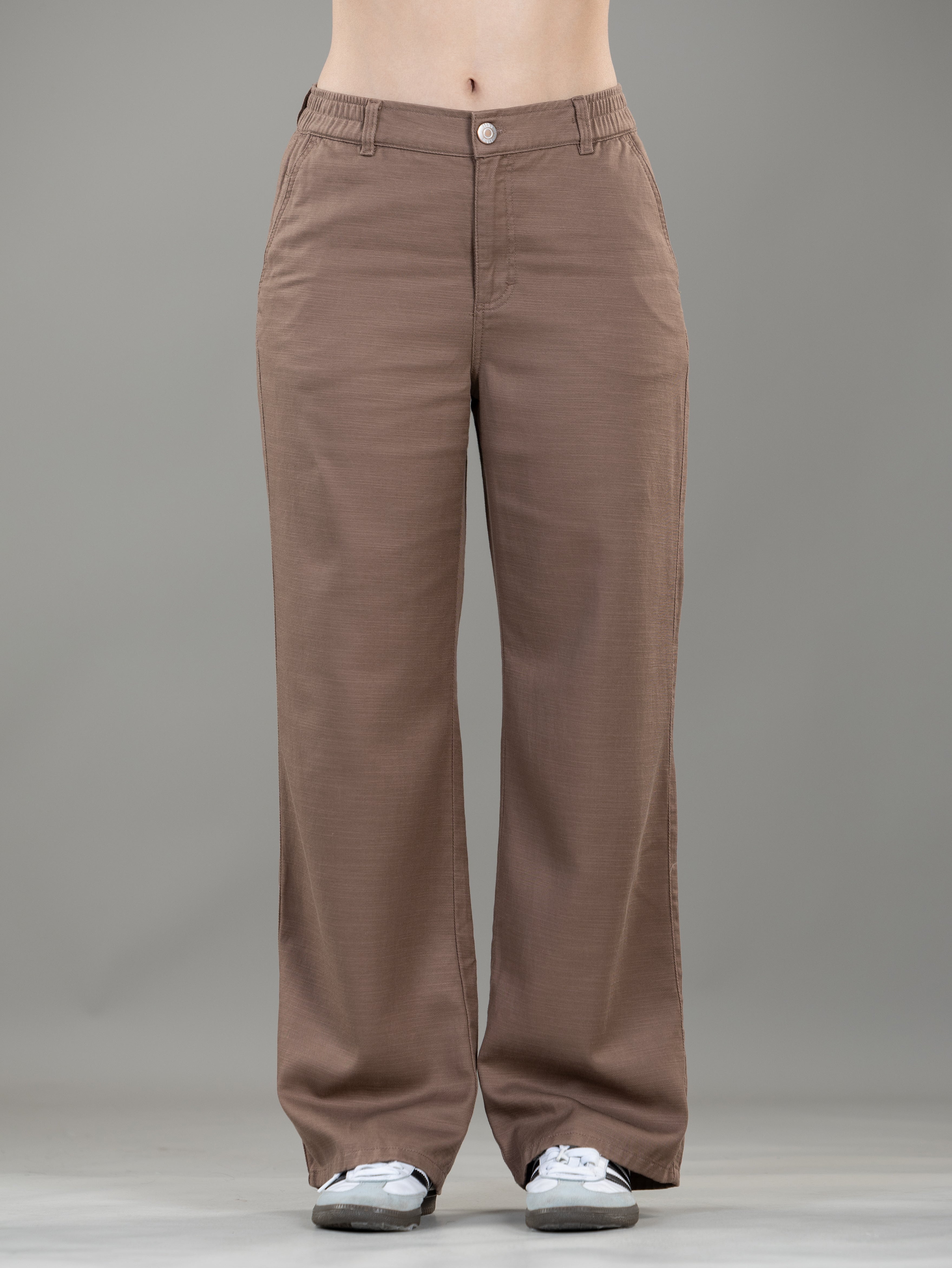 Pantalón Confort Café Bota Recta