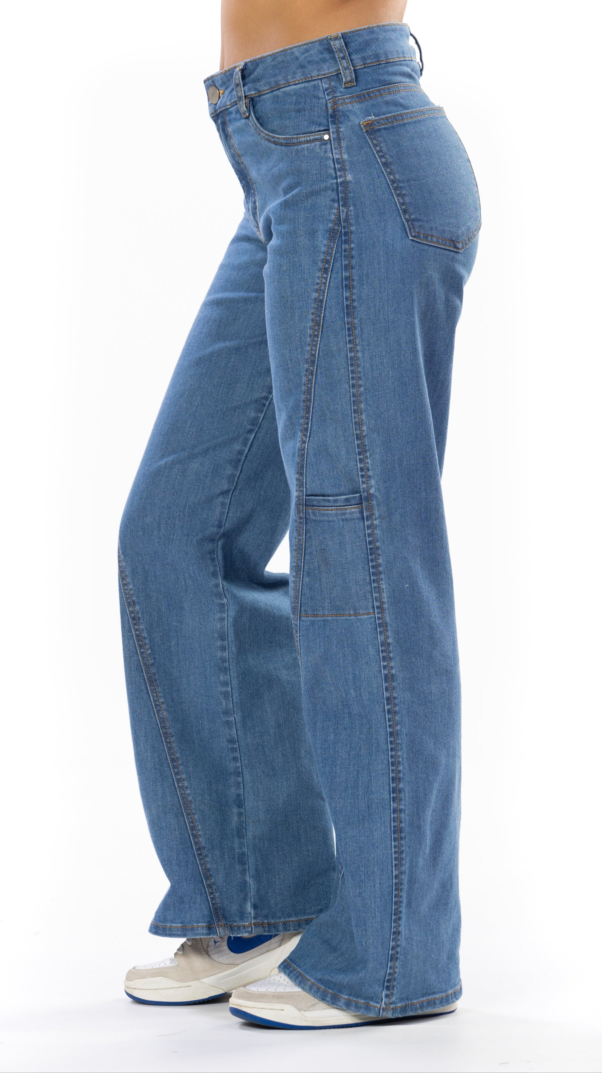 Jean Stretch Wide Leg Azul Medio Corte Diagonal Frontal